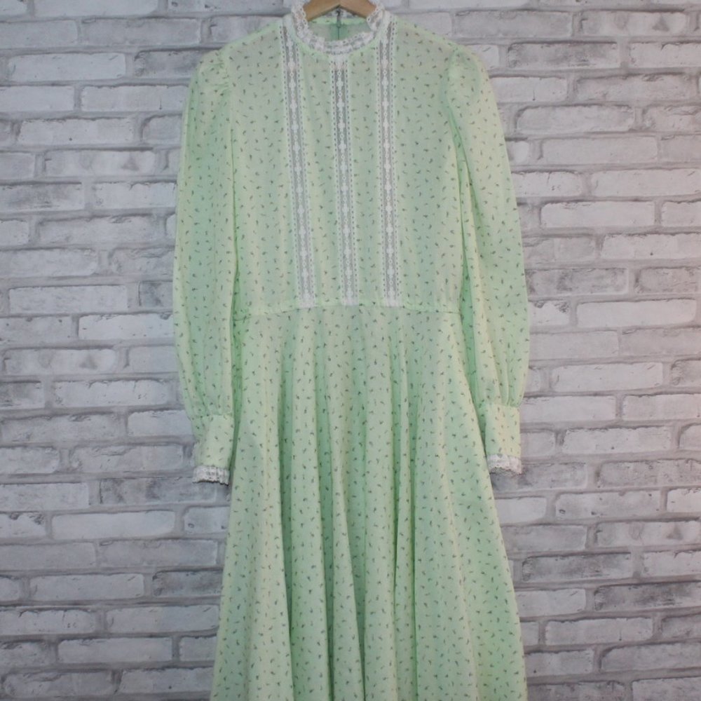 STUNNING Vintage Dress Small Long Sleeve Lace EUC